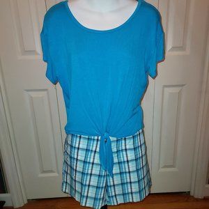 Cha Cha Vente Tie Knot Top Size Small Basic Editions Shorts Size Small NWOT